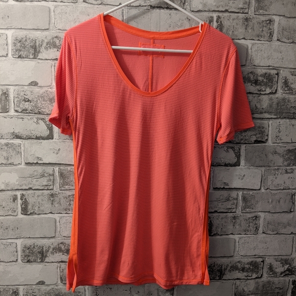 Lululemon Not So Basic Gym Tee

Light Flare - Picture 8 of 9